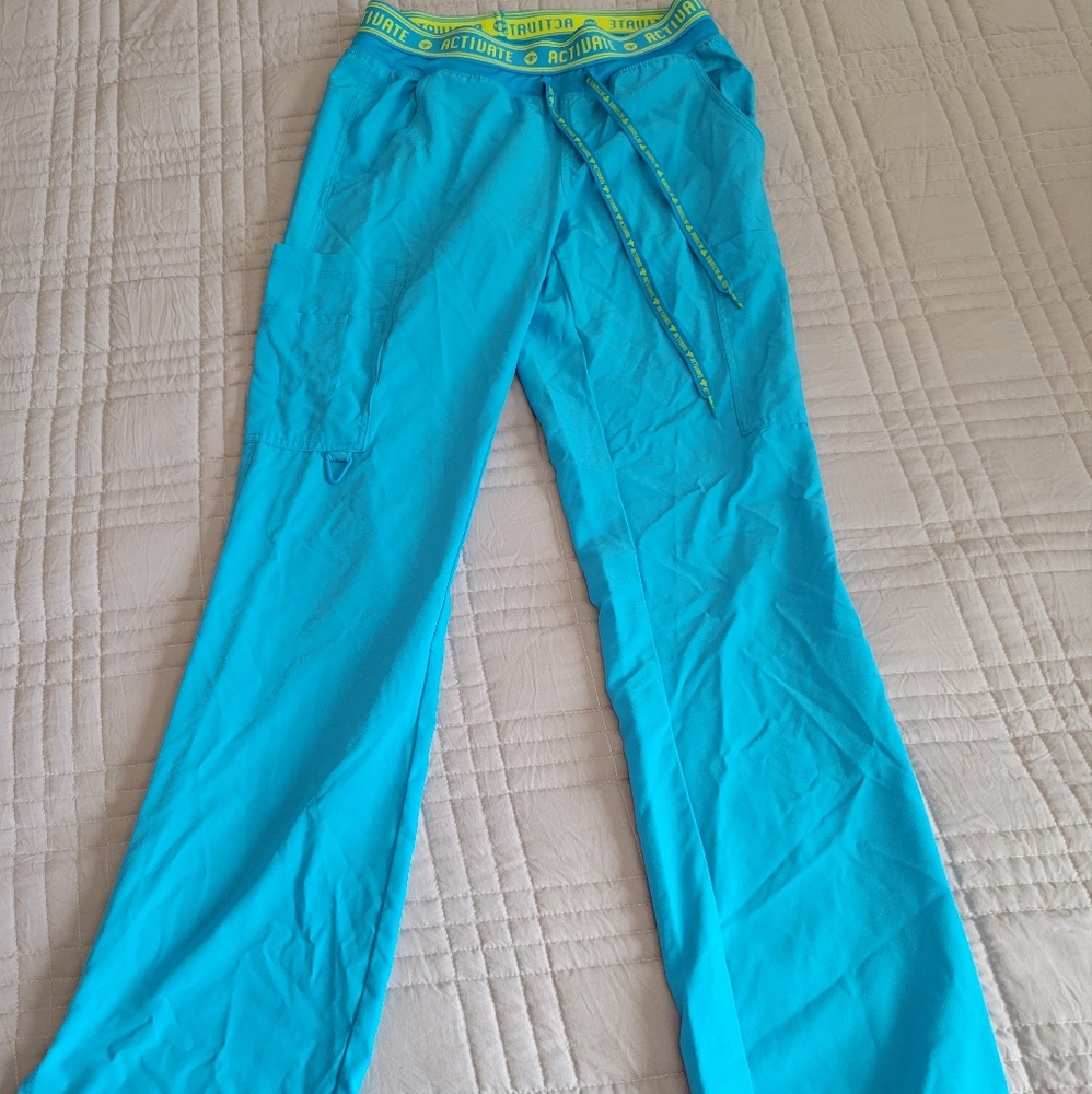MedCouture Activate scrub pants
